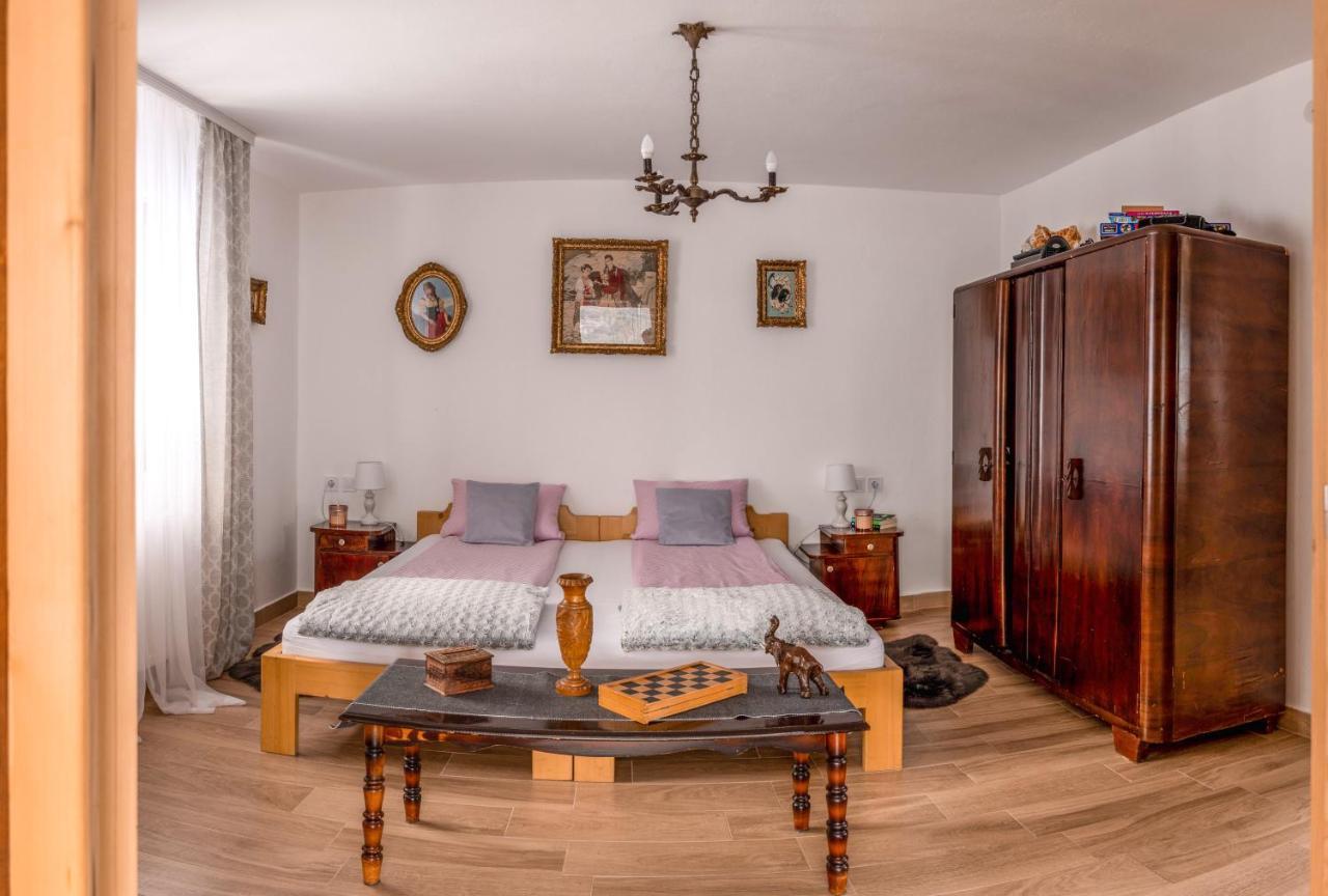 Apartmani Lunija Gornji Milanovac Ngoại thất bức ảnh