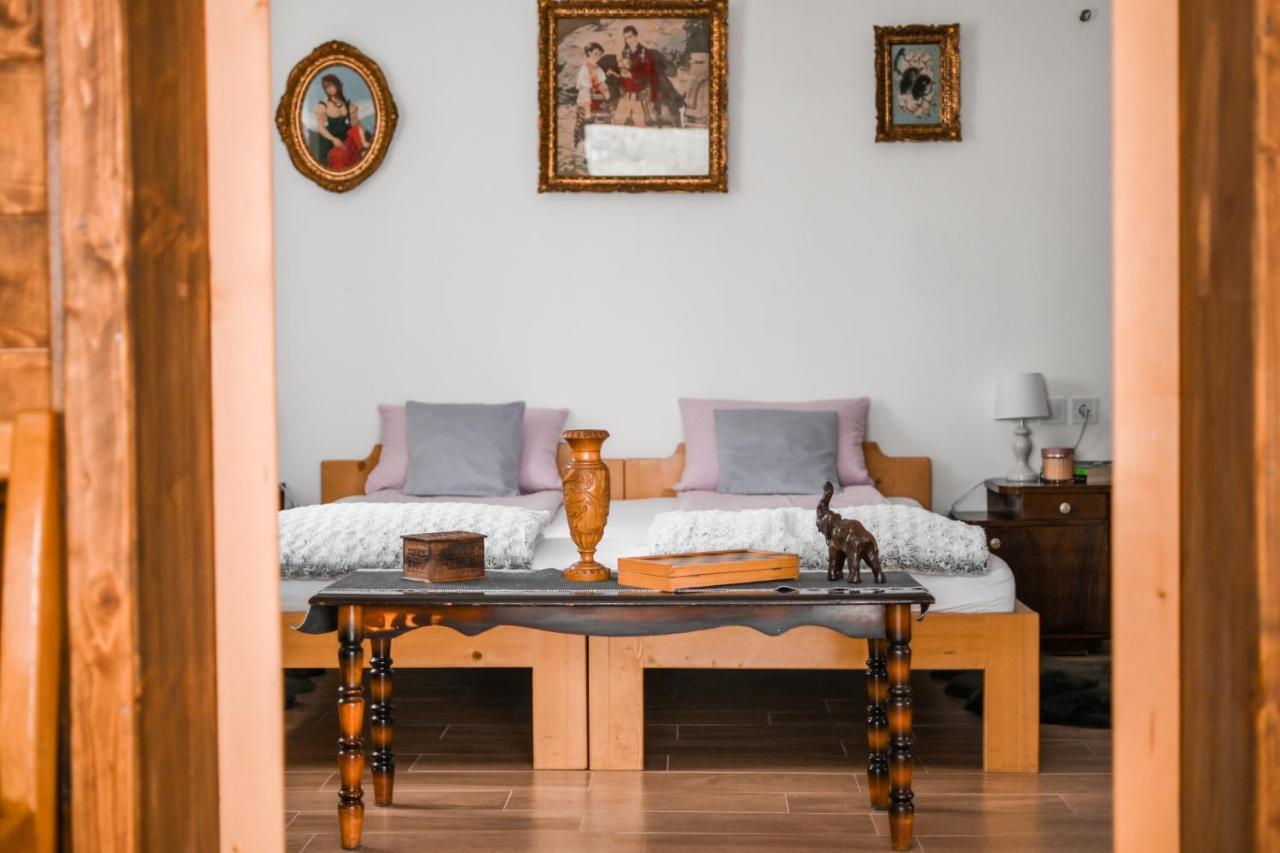 Apartmani Lunija Gornji Milanovac Ngoại thất bức ảnh