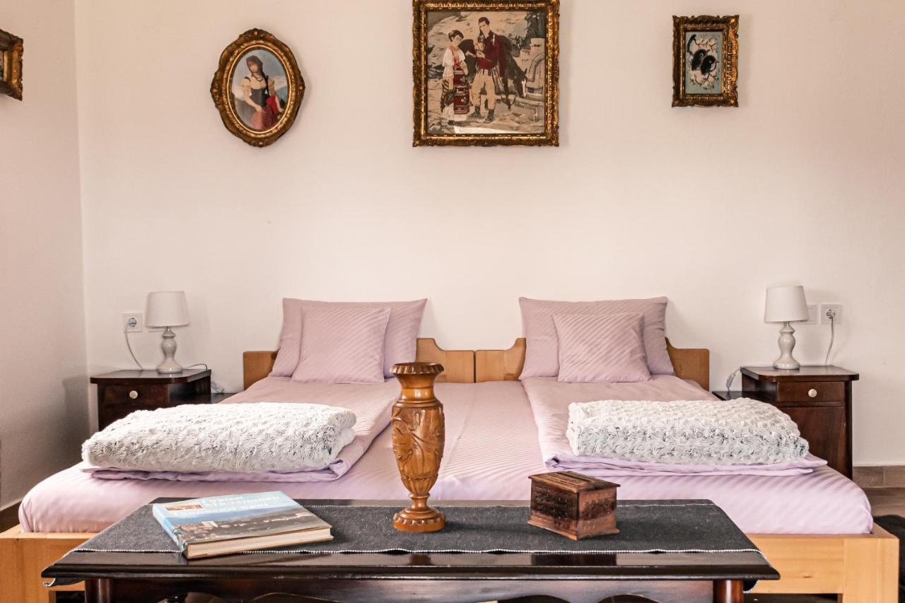Apartmani Lunija Gornji Milanovac Ngoại thất bức ảnh