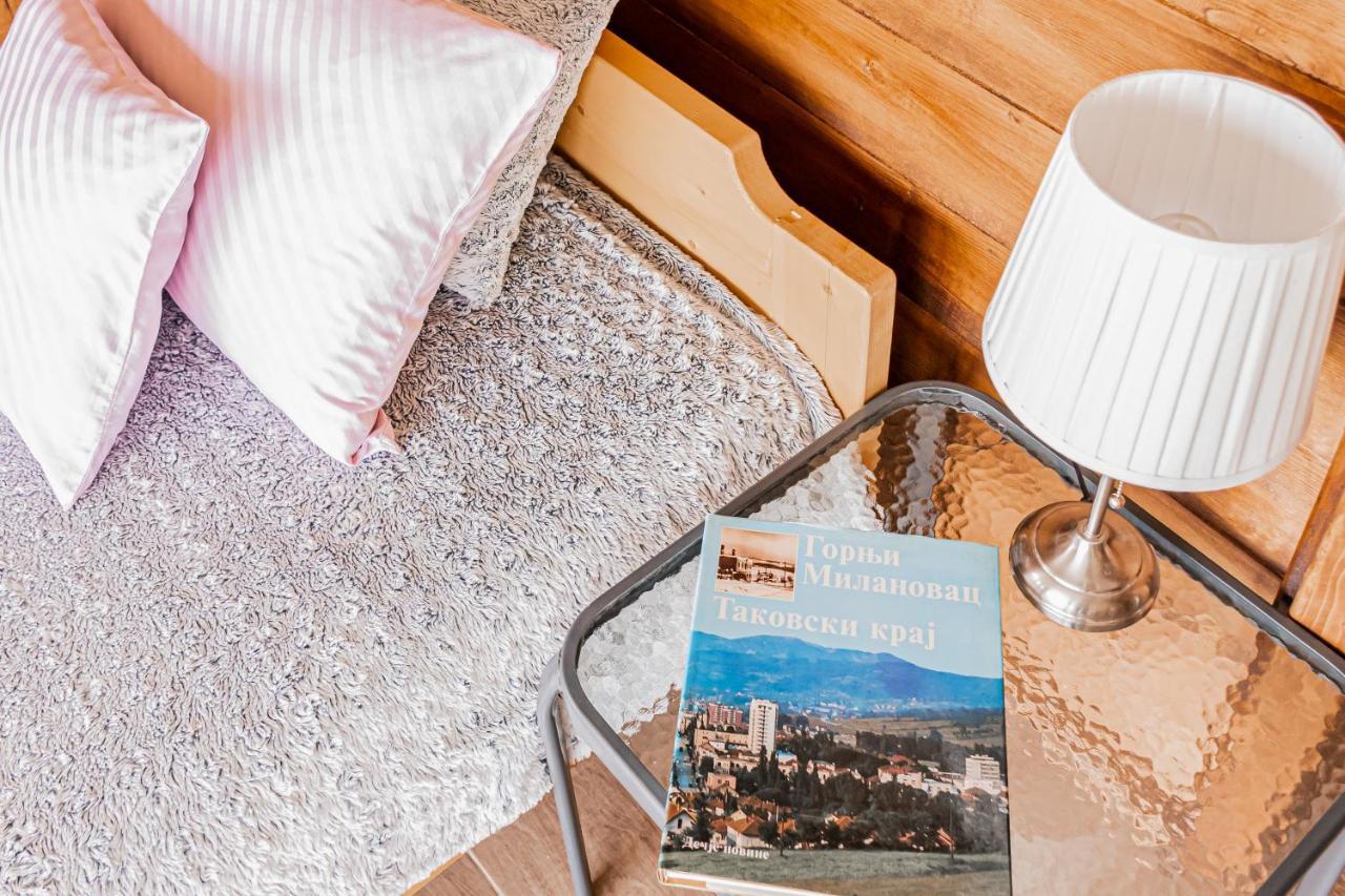 Apartmani Lunija Gornji Milanovac Ngoại thất bức ảnh